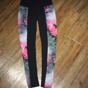 Athleta XS Black w/ Floral Leggings